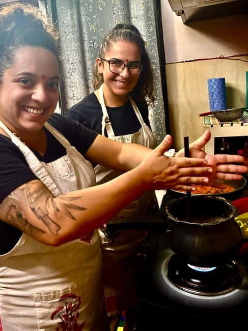 Jaipur: Interactive Cooking Class with a Local Family - Your lesson starts with spice and ingredient basics (the part people skip)