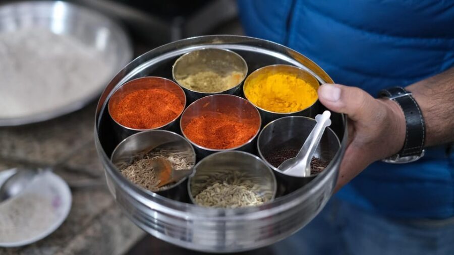 Jaipur: Interactive Cooking Class with a Local Family - English instruction, small groups, and pacing that doesn’t rush you