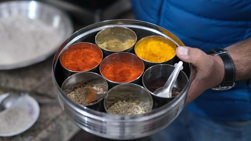 Jaipur: Interactive Cooking Class with a Local Family - Location and getting in: pickup options, stairs, and home rules