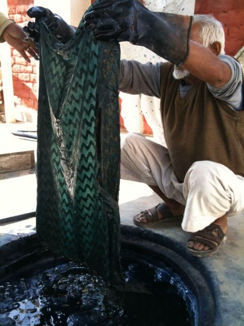 Jaipur: local workshop tour (Handblock printing) - The Showroom Stop: Time to Browse, or a Shopping Alert