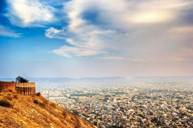 Jaipur Nahargarh Fort Sunrise or Sunset Tour with Flower Market - Jal Mahal: the classic photo break (and why it’s worth the short stop)
