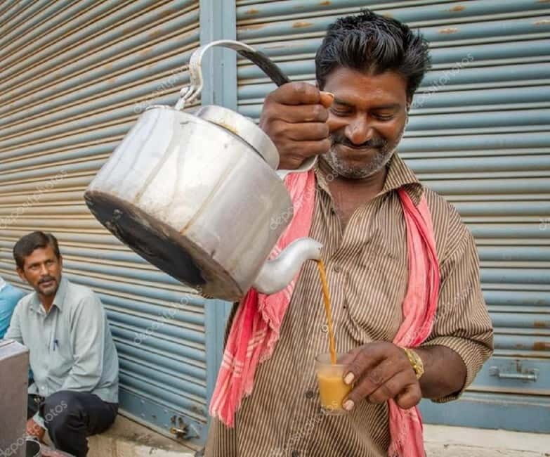 Jaipur : Night Heritage Walk & Street Food Tasting in Jaipur - Street-food tasting: the main course of the evening