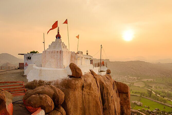 Jaipur Night Tour with Scenic Sunset at Monkey Temple - Monkey Temple (Galtaji) Sunset Views: The Best Moment for Photos