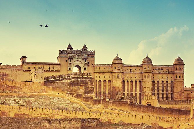 Jaipur: Private Day Trip by Tuk-Tuk & Guide with Pick-Up & Drop - City Palace of Jaipur: your 1-hour stop with entry included