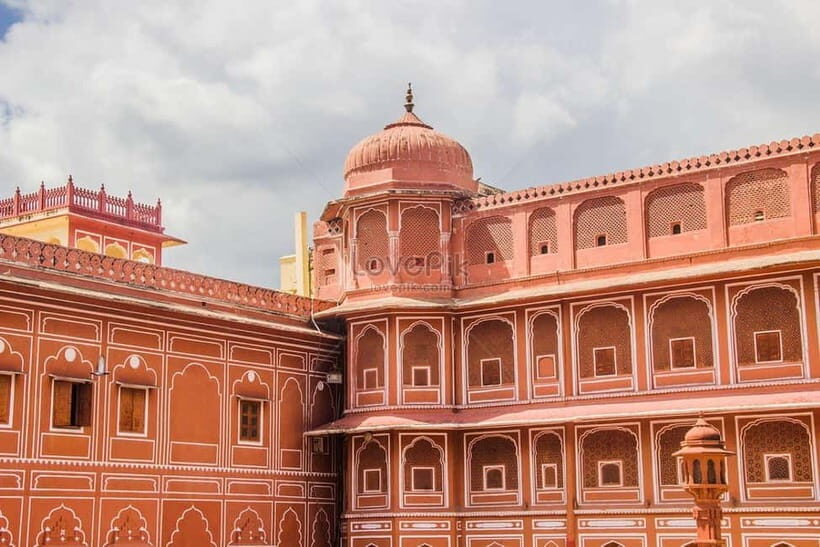 Jaipur: Private Full-Day City Tour with Car and Guide - Should you book this Jaipur private full-day tour?