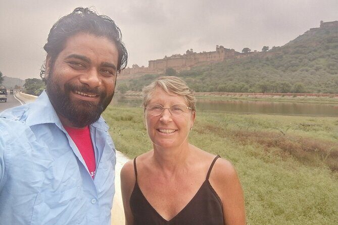 Jaipur Private Full-Day Sightseeing Tour By Car - Hawa Mahal, or the Palace of Breeze in daylight