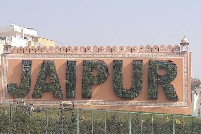 Jaipur Private Full-Day Sightseeing Tour By Car - Amer Fort and the UNESCO stop that anchors the morning