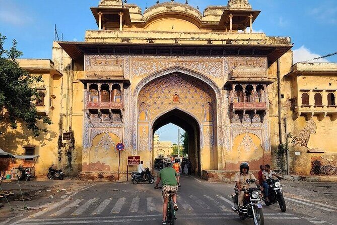 Jaipur Private Full-Day Sightseeing Tour by Tuk-Tuk with Pickup - Jantar Mantar: 19 instruments built by Sawai Jai Singh II
