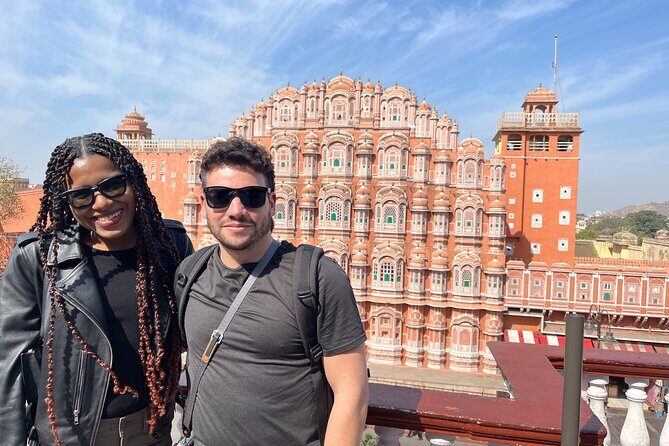 Jaipur Private Full Day Sightseeing Tour with Guide by Car - Gaitore Ki Chhatriyan: a calm pause with strong design