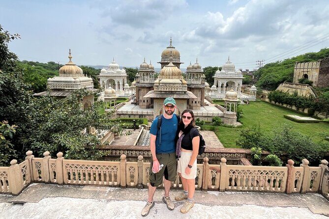 Jaipur Private Full Day Sightseeing Tour with Guide by Car - Hawa Mahal: windows, pink stone, and a smart way to see it