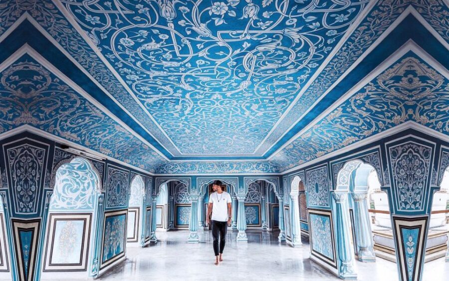 Jaipur: Private Tour for Instagram and Photography Lovers - Hawa Mahal: the Palace of Winds shot with intention