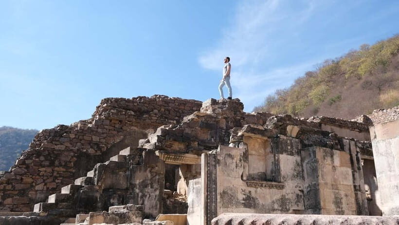 Jaipur: Same-Day Bhangarh Fort & Chand Baori Stepwell Tour - Jaipur pickup and the Dausa drive: more than just time in the car