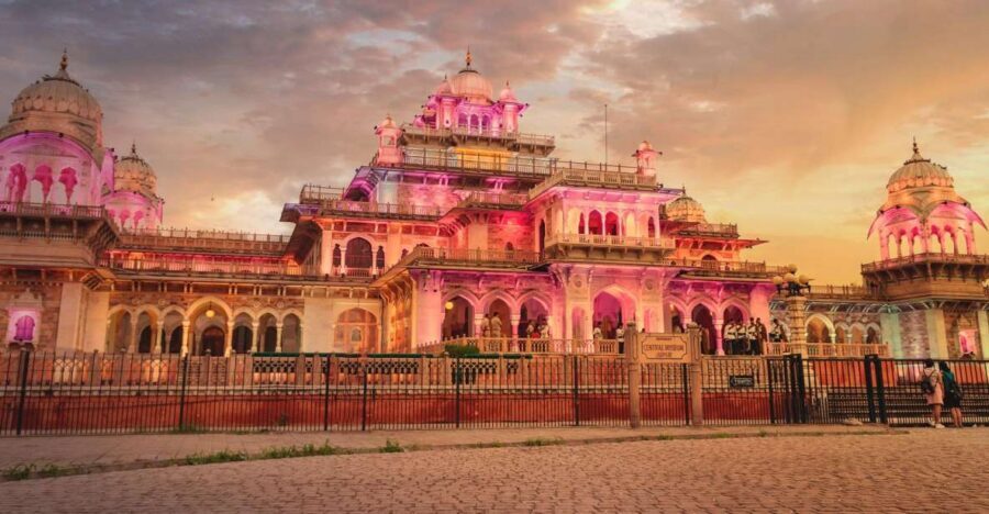 Jaipur Sightseeing by Tuk-Tuk: Temples, Palaces & Markets - Amer Fort and Its Fort Views: The Big Stop That Matters