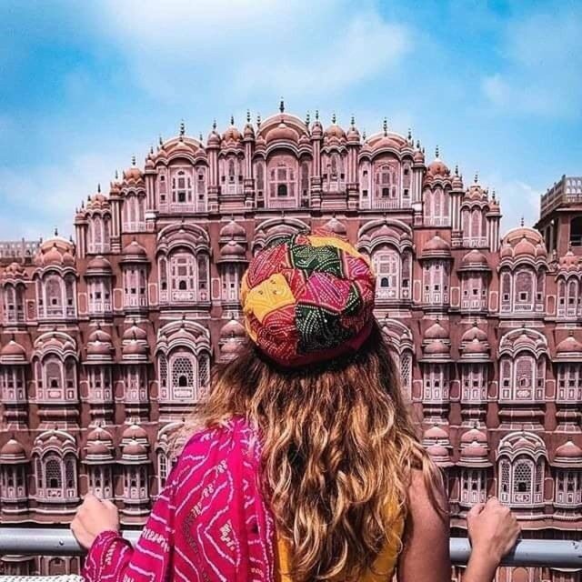 Jaipur sightseeing tour with monkey temple (Galta ji temple) - Amber Fort and Panna Meena ka Kund: start with the big hilltop energy