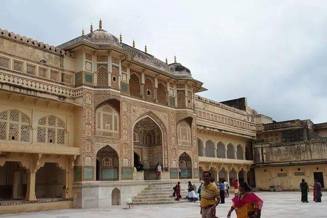 Jaipur Sightseeing Tuk-Tuk Tour - City Palace: courtyards and gardens where power lived