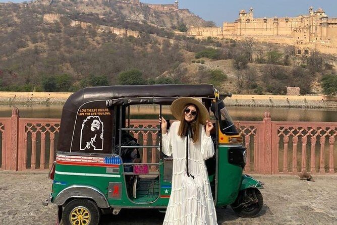 Jaipur Sightseeing Tuk-Tuk Tour - The morning start: Sita Ram Mandir and Tripolia Gate