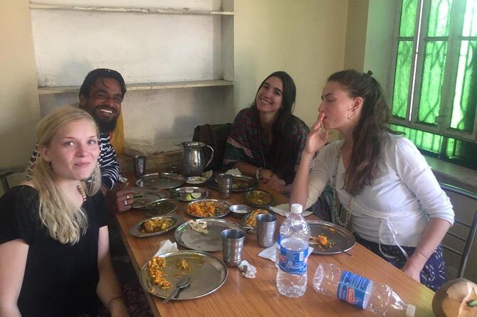 Jaipur Street food tour - Stop 2 at Gulab G Chai Walla: a tea stop that gives you context
