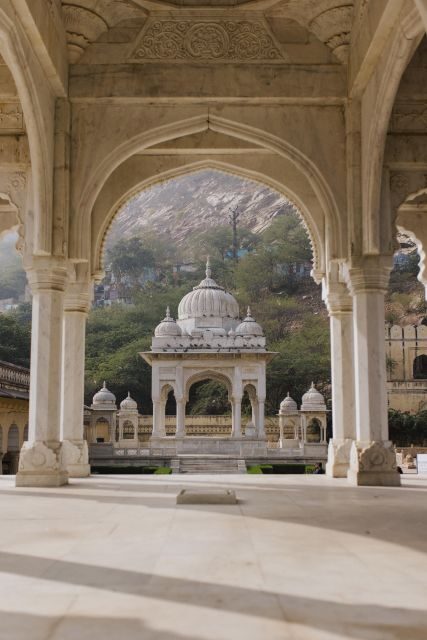 Jaipur: Temple Tour - The Real Value of $21: Small Group, Readings, and Transfers