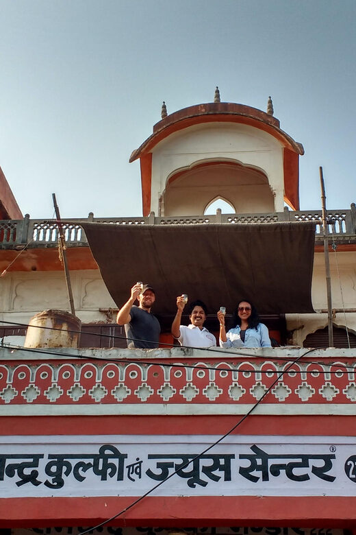 Jaipur :The Twilight Magic of Pink City- Heritage Walk Tour - Craft time in the Pink City: lacquer bangles and block printing