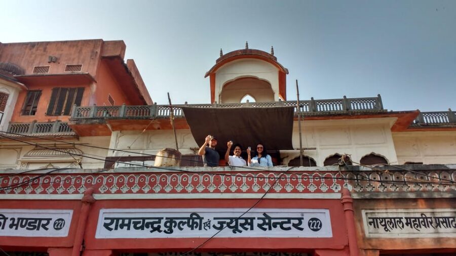 Jaipur :The Twilight Magic of Pink City- Heritage Walk Tour - Food stops in Jaipur’s old city: what you can expect to eat