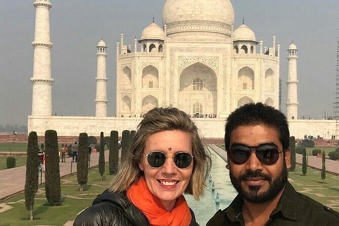 Jaipur to Agra Private Taj Mahal and Fort Tour - Private car comfort vs. joining a group (and why it changes everything)