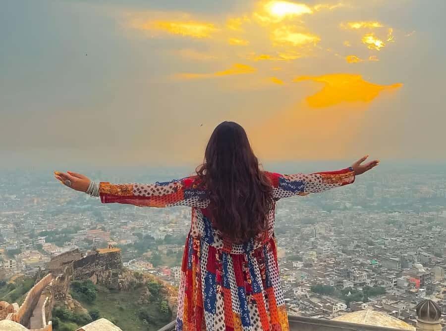 Jaipur: Tour with Nahargarh Sunrise or Monkey Temple Sunset - Why sunrise at Nahargarh or sunset at Galta Ji works so well