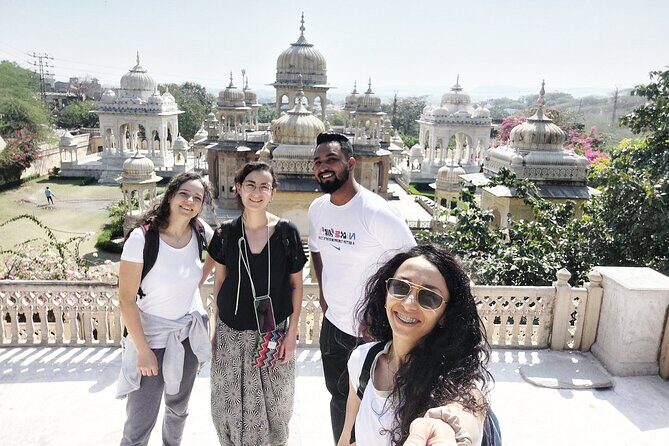 Jaipur Tuk Tuk Sightseeing Tour with Monkey Temple Sunset View - How the tuk-tuk (or AC) shapes your whole day