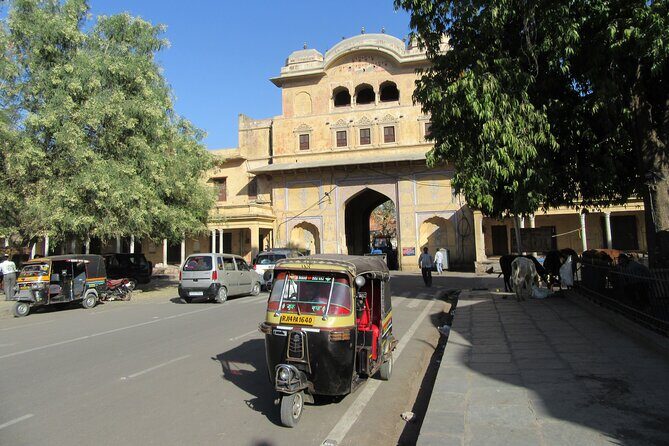 Jaipur Tuk-Tuk Tour with Flower Market Visit - Jaipur by tuk-tuk: why this day plan feels smart
