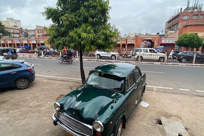 Jaipur walking tour. - Temples, Shoe Rules, and the Faith Talk That Makes Sense