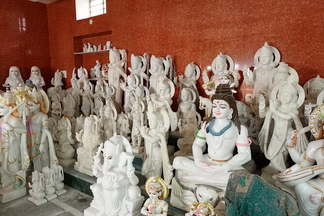 Jaipur@Twilight Guided Heritage City walk tour with Food Tasting - Twilight in Jaipur: what changes when the lights come on