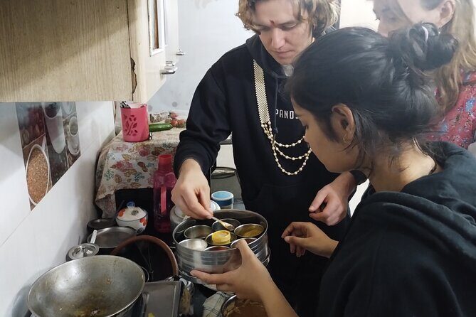 Kitchen is Yours Cooking class in Jaipur with Pickup & Drop - Arriving at the Kitchen: The Welcome Ritual and Why It Matters