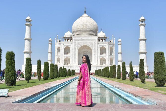 Luxury Same Day Taj Mahal tour From Delhi - All Inclusive - Entering the Taj Mahal: daylight, carts, and getting the best views