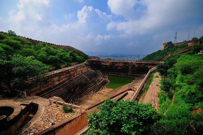 Nahargarh Water Walk - Guided 2-Hour Heritage Tour in Jaipur - Water in the Desert: What Makes Nahargarh’s Fort Walk Different