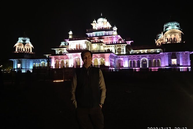 Night Tour in Open Jeep - Riding an Open-Top Jeep Through the Pink City Lights