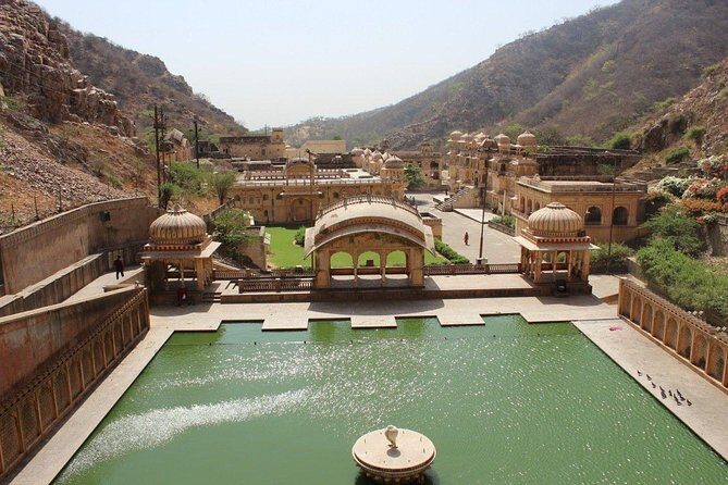 Private Cab for Full day Sightseeing in Jaipur - Panna Meena ka Kund: a 16th-century stepwell you won’t rush