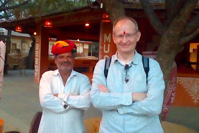 Private Day Tour of Jaipur with a Guide and Including Lunch - Amber Fort: From White Marble and Red Sandstone to Hilltop Views