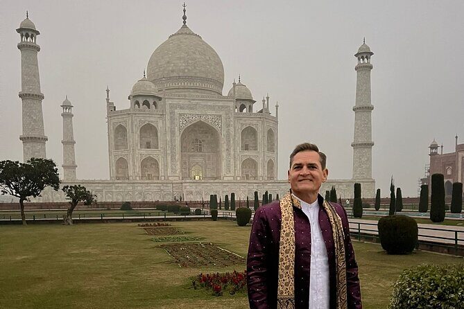 Private Day Trip from Jaipur Taj Mahal and Fathepur Sikri - Guide and driver quality: where the trip can feel smoother