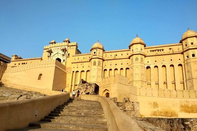 Private Full Day Tour of Jaipur with Guide - Amer and Panna Meena ka Kund: fort energy plus stepwell math