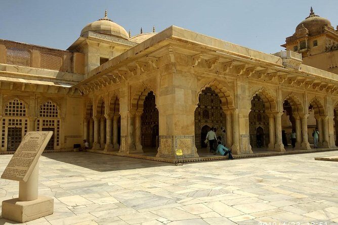 Private Jaipur Full One Day Tour In Pink City With Guide - Jal Mahal Photo Stop: Quick Views, Big Payoff