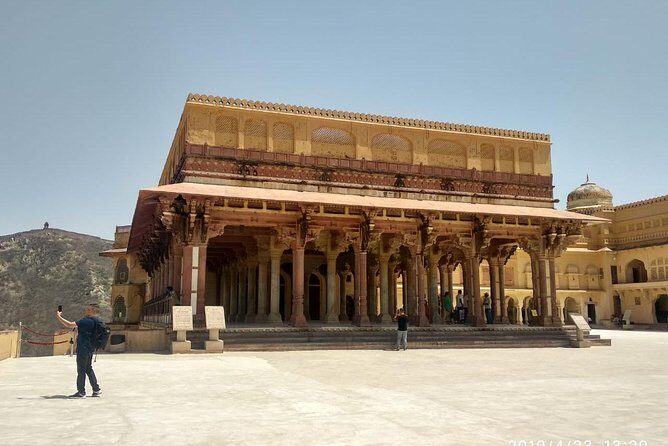 Private Jaipur Full One Day Tour In Pink City With Guide - Jantar Mantar: Jaipur’s Observing Tools in About One Hour