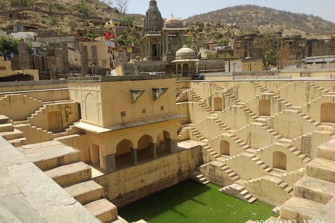 Private Jaipur Full One Day Tour In Pink City With Guide - Hawa Mahal and the Sheesh Mahal Angle: What You Should Expect