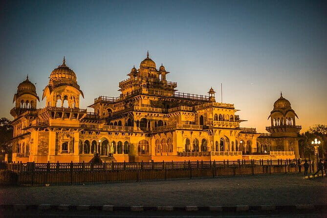 Private Jaipur Sunset Tour – Nahargarh Fort & Night Views - Pickup, vehicle, and the practical comfort you actually notice at night