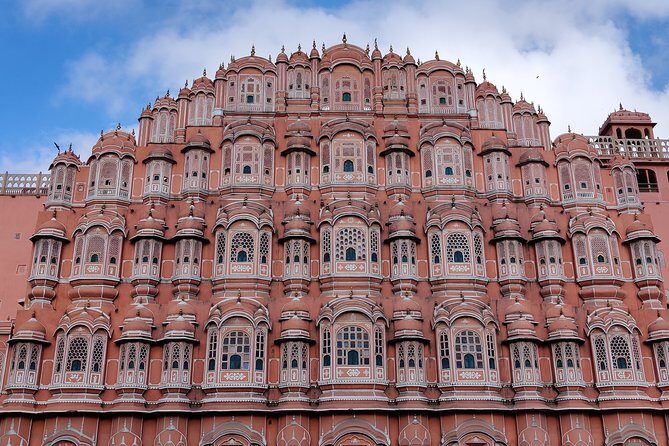 Private Jaipur Tour for Solo Female Traveler with Female Guide - Jal Mahal and Royal Gaitor Tumbas: a scenic break with real cultural weight