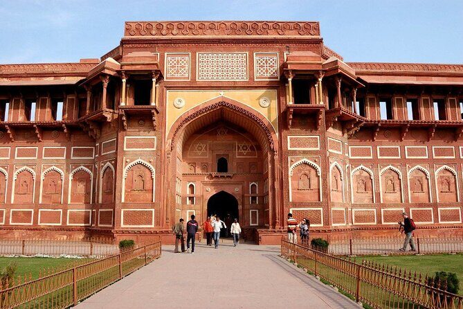 Private Taj Mahal & Abhaneri Stepwell Day Trip from Jaipur - Food, comfort, and the pace on a 16-hour loop