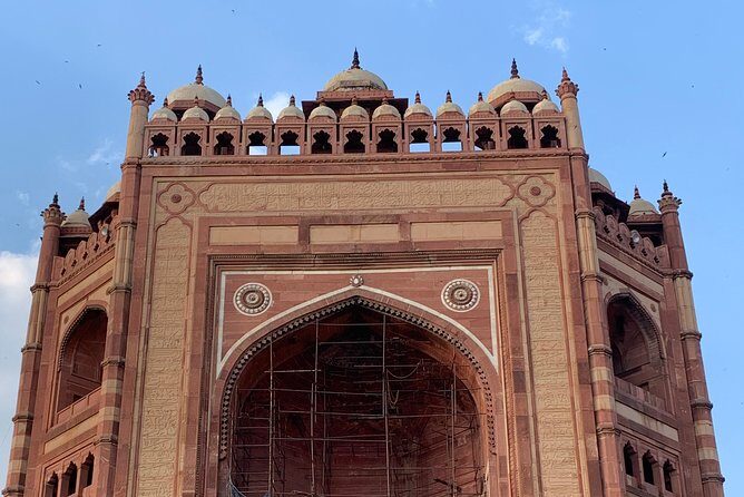 Private Transfer From Jaipur to Agra including Fatehpur Sikri - Vehicle Choices: Matching Comfort to Group Size