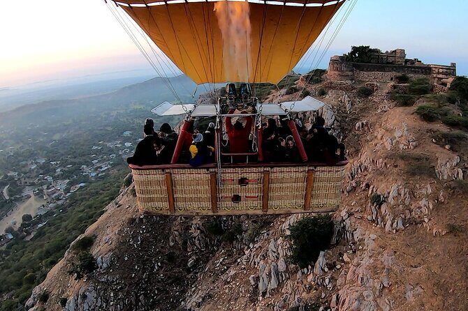 SkyWaltz Hot Air Balloon Safari - Jaipur at 6:00 am: why this start time matters
