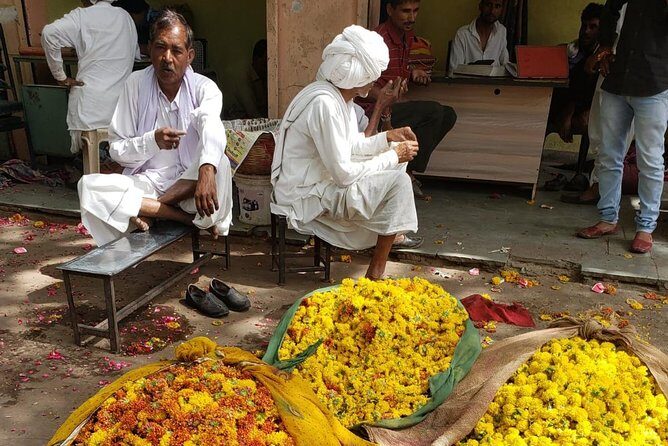 Take in the Beauty of an Early Morning with Fresh Flowers - Price and Value: Is $35 Worth 90 Minutes in Jaipur?