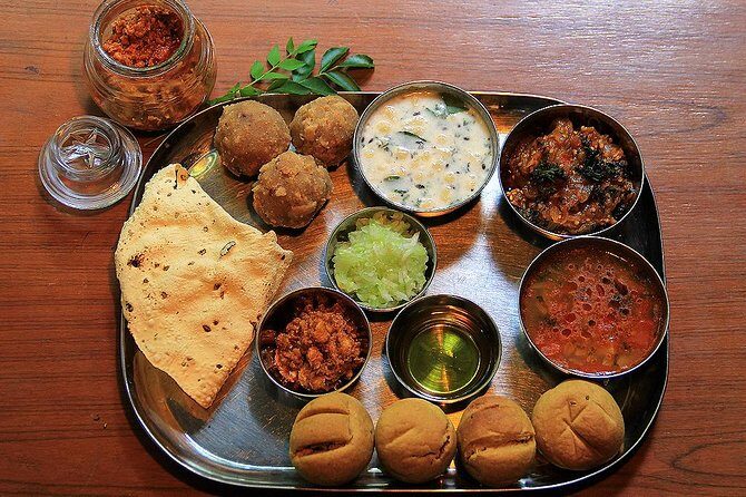 Traditional Dinner with Indian Family in Jaipur With Transfers - Key things that make this Jaipur dinner worth your time