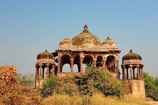 Two Night Safari Experience Ranthambore National Park &Transfers - Day 3: Chambal River private boat safari, Ranthambore Fort, and Ganesh Temple